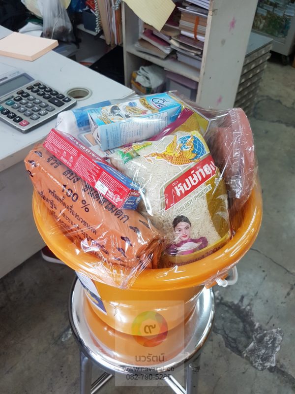 สังฆทานแบบถัง