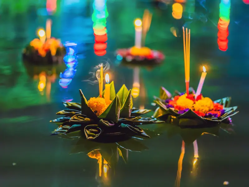 ทำบุญวันลอยกระทง