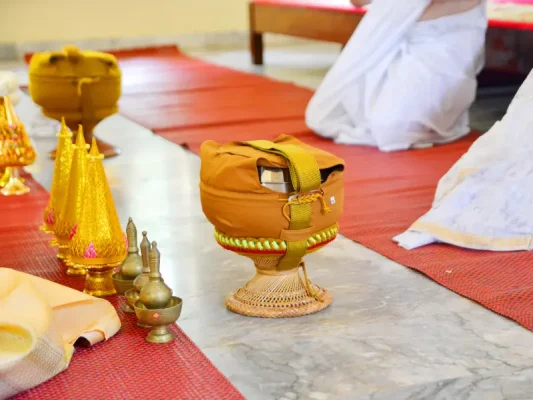 เครื่องอัฐบริขาร 8