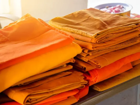 สีต่างๆของผ้าไตรจีวร